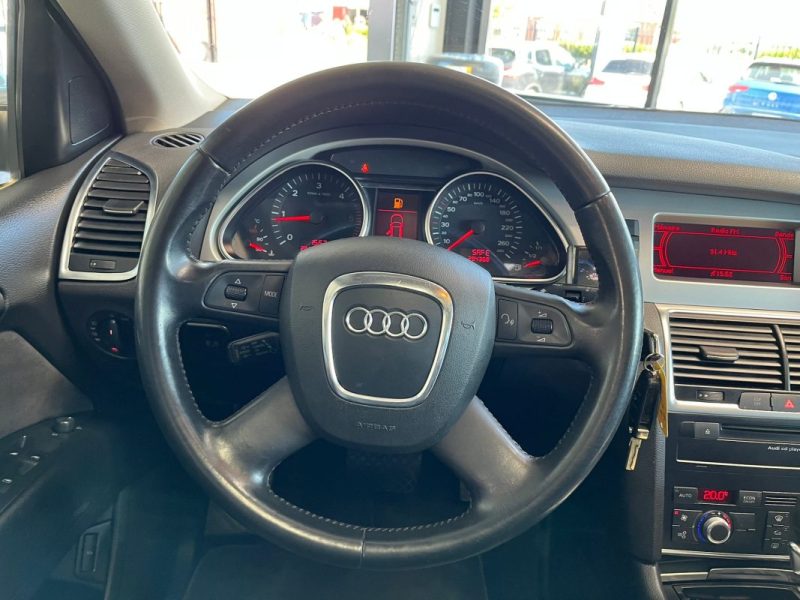 🔹 Audi Q7 3.0 TDI V6 239Ch 👨‍👩‍👧‍👦 7 places 🌞 Toit ouvrant panoramique 🪑 Intérieur cuir