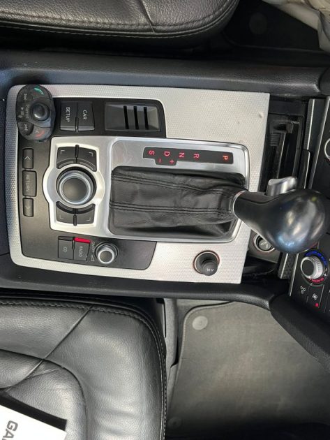 🔹 Audi Q7 3.0 TDI V6 239Ch 👨‍👩‍👧‍👦 7 places 🌞 Toit ouvrant panoramique 🪑 Intérieur cuir