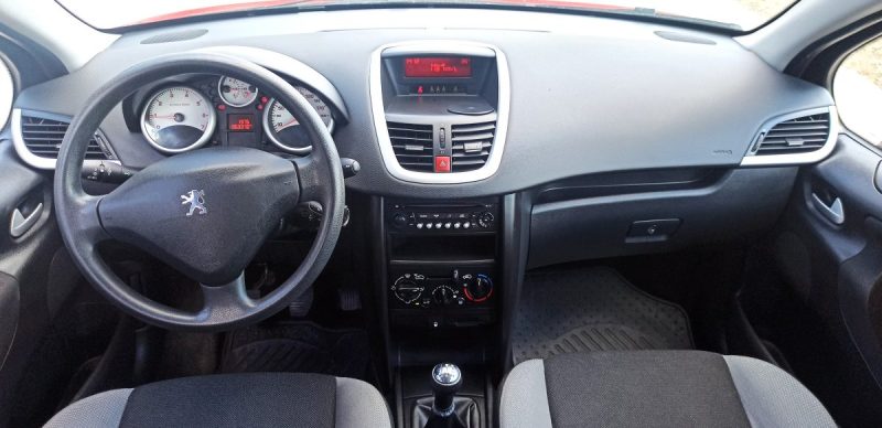 PEUGEOT 207 1.4 5P PARFAIT ETAT 1ER MAIN GARANTIE 6MOIS