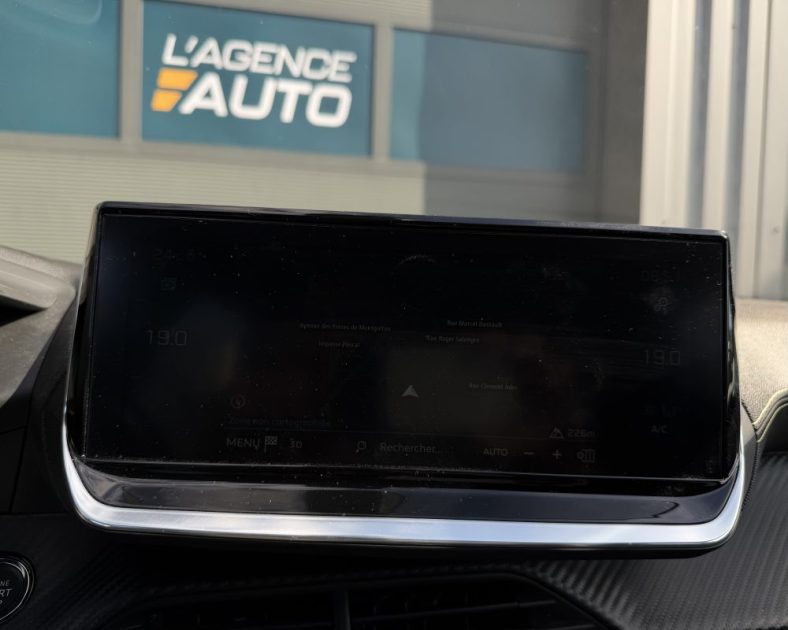 PEUGEOT 208 GT - 2021 - 100ch - GARANTIE 12 MOIS - BOITE AUTO 8 rapport - ENTRETIENT COMPLET