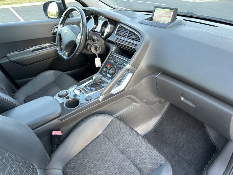 PEUGEOT 3008 HYBRID4 2.0 HDI 200CV ETG 2015 REVISEE & GARANTIE