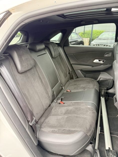 DS DS7 2.0 BLUE HDI 180ch PERFORMANCE LINE + EAT8 / CarPlay - Toit Ouvrant