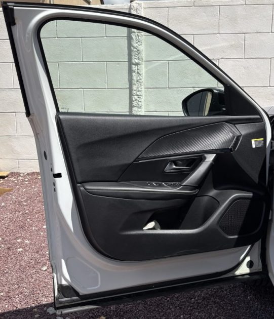 Peugeot 2008 Gt-Line 1.5 BlueHdi 130ch (Sièges Chauffants | Toit Ouvrant | Caméra 360)