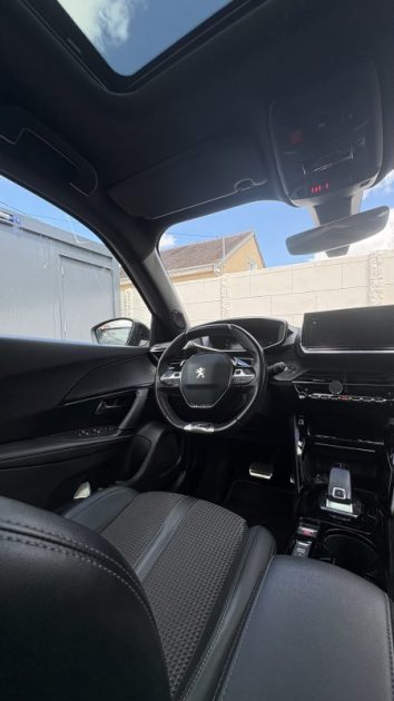 Peugeot 2008 Gt-Line 1.5 BlueHdi 130ch (Sièges Chauffants | Toit Ouvrant | Caméra 360)