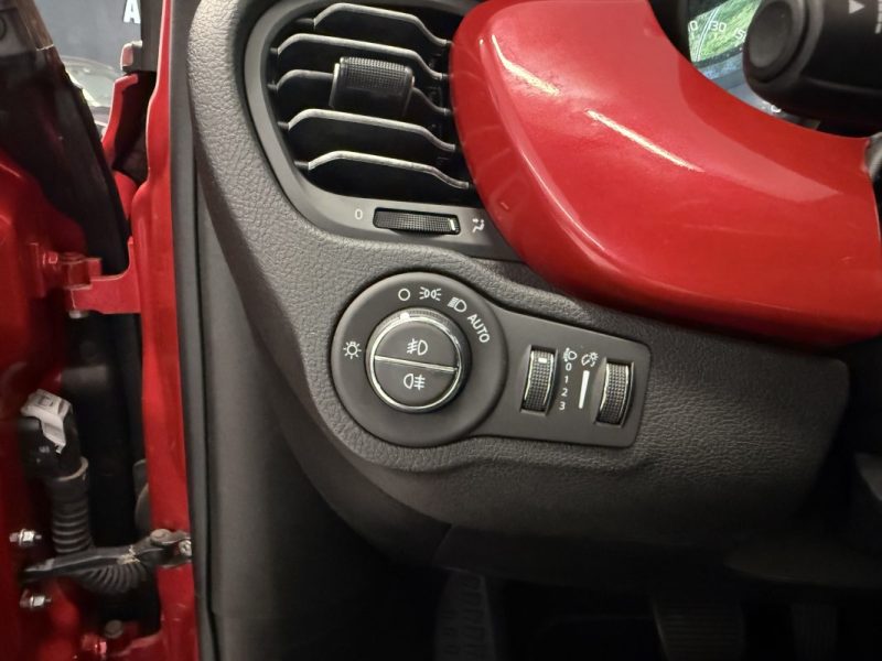 FIAT 500X 1.4 MultiAir 16v 140ch Club DCT - BOITE AUTO - TOIT OUVRANT - CAMERA
