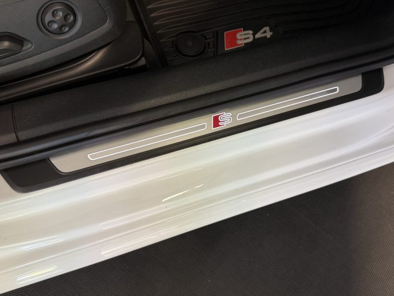 AUDI S4 Avant V6 3.0 TDI 347 ch Quattro Tiptronic8 / CAMERA / CARPLAY 