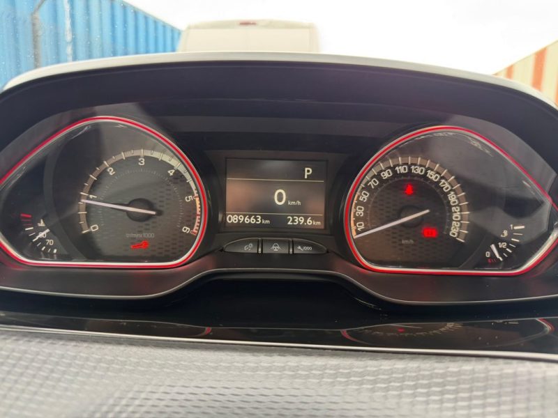 PEUGEOT 2008 BlueHDI 120CV S&S GT LINE EAT6  