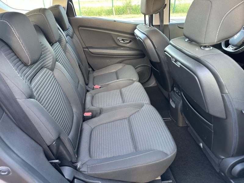 RENAULT SCENIC 1.5 DCI 110CV BUSINESS EDC 7P 2017 REVISEE & GARANTIE