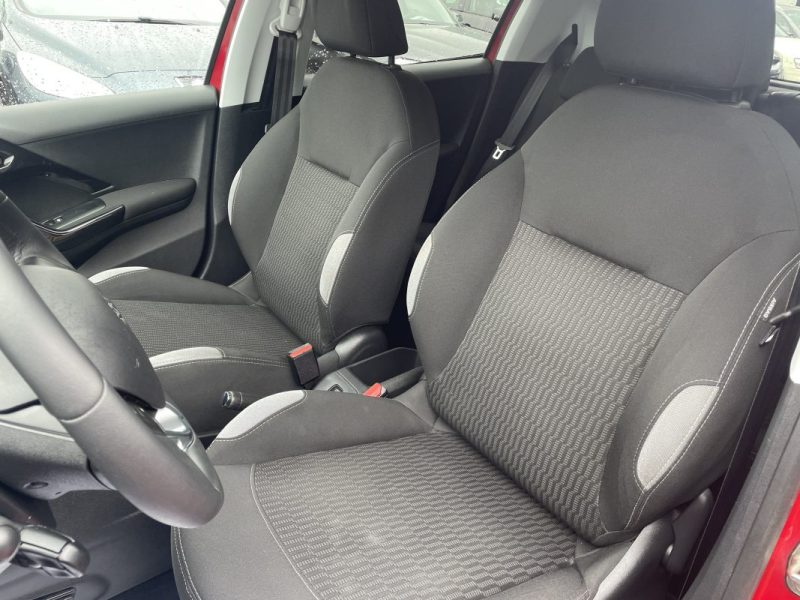 PEUGEOT 208 1.2L  82CV     GARANTIE 3/12 MOIS 2014