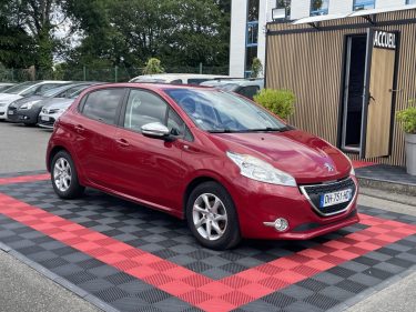 PEUGEOT 208 1.2L  82CV     GARANTIE 3/12 MOIS 2014