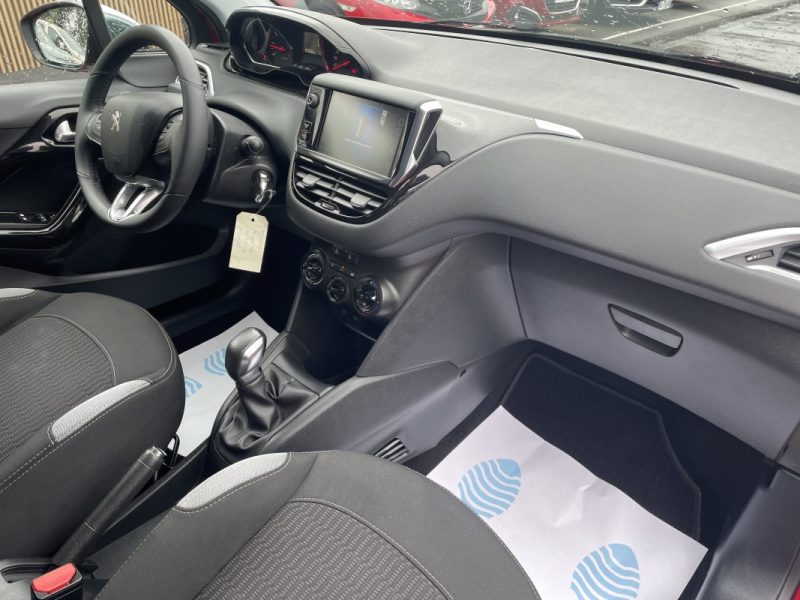 PEUGEOT 208 1.2L  82CV     GARANTIE 3/12 MOIS 2014