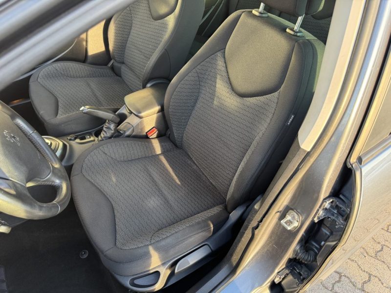 PEUGEOT 308 SW PREMIUM AUTOMATIQUE  GARANTIE 12 MOIS