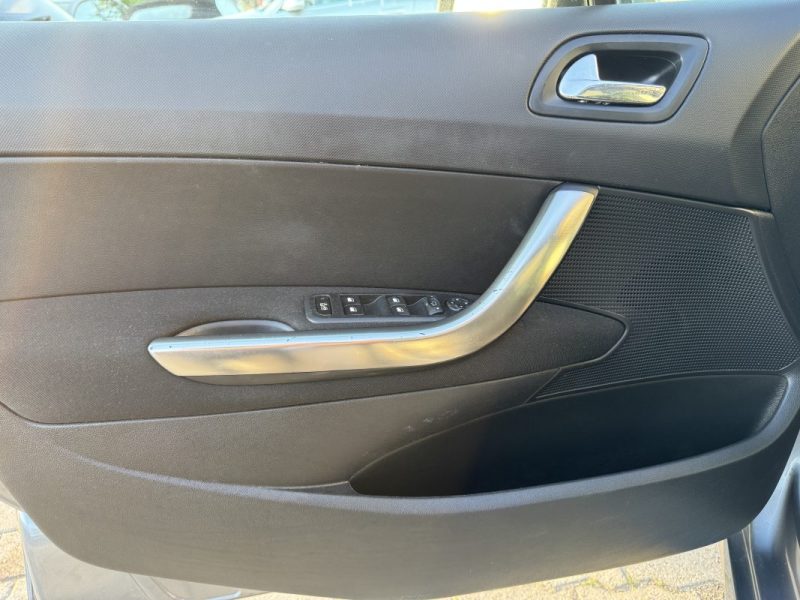 PEUGEOT 308 SW PREMIUM AUTOMATIQUE  GARANTIE 12 MOIS