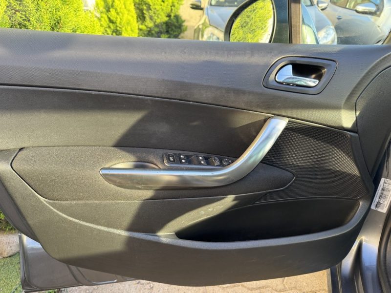 PEUGEOT 308 SW PREMIUM AUTOMATIQUE  GARANTIE 12 MOIS