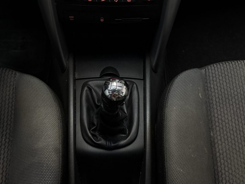 PEUGEOT 207 1.4 75ch EXECUTIVE 5P