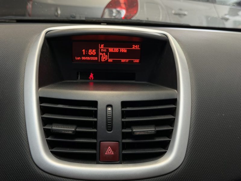 PEUGEOT 207 1.4 75ch EXECUTIVE 5P