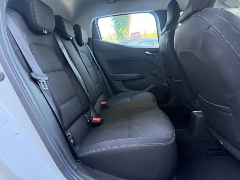 RENAULT CLIO V 1.5 BLUE DCI 115 CAR PLAY ZEN 2020 DISTRIBUTION NEUVE  