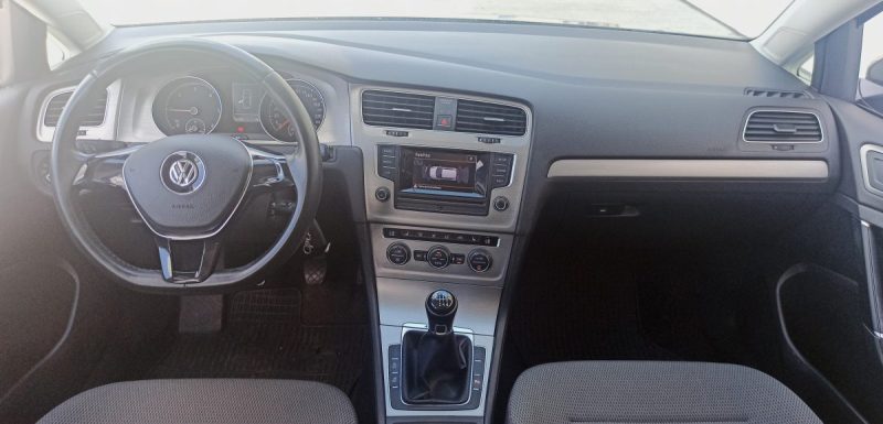 VOLKSWAGEN GOLF 1.6 TDI 4MOTION 5PORTES CONFORTLINE GARANTIE 6MOIS