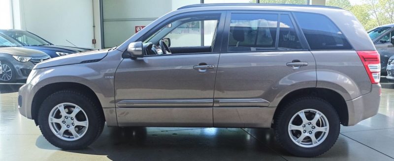 SUZUKI GRAND VITARA 1.9DDIS 130CV 5PORTES BV6 4X4 GARANTIE 6MOIS