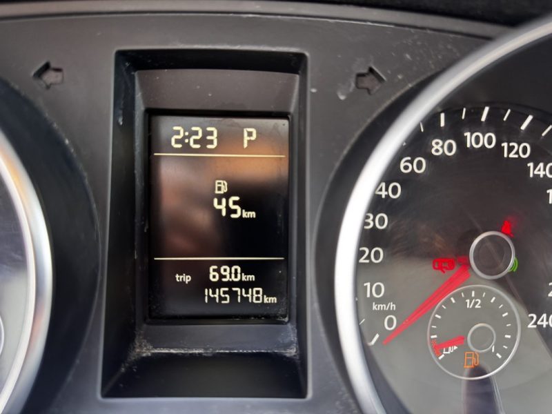 VOLKSWAGEN GOLF 1.6 TDI 105 TRENDLINE BLUEMOTION DSG 2011