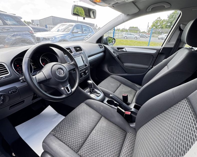 VOLKSWAGEN GOLF 1.6 TDI 105 TRENDLINE BLUEMOTION DSG 2011