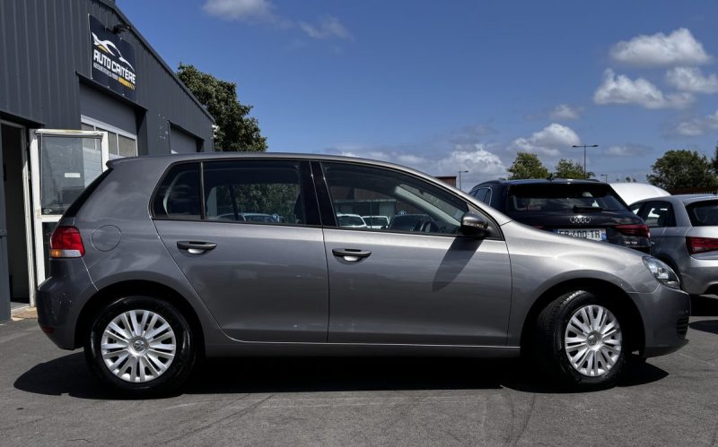VOLKSWAGEN GOLF 1.6 TDI 105 TRENDLINE BLUEMOTION DSG 2011