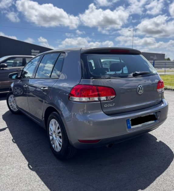 VOLKSWAGEN GOLF 1.6 TDI 105 TRENDLINE BLUEMOTION DSG 2011