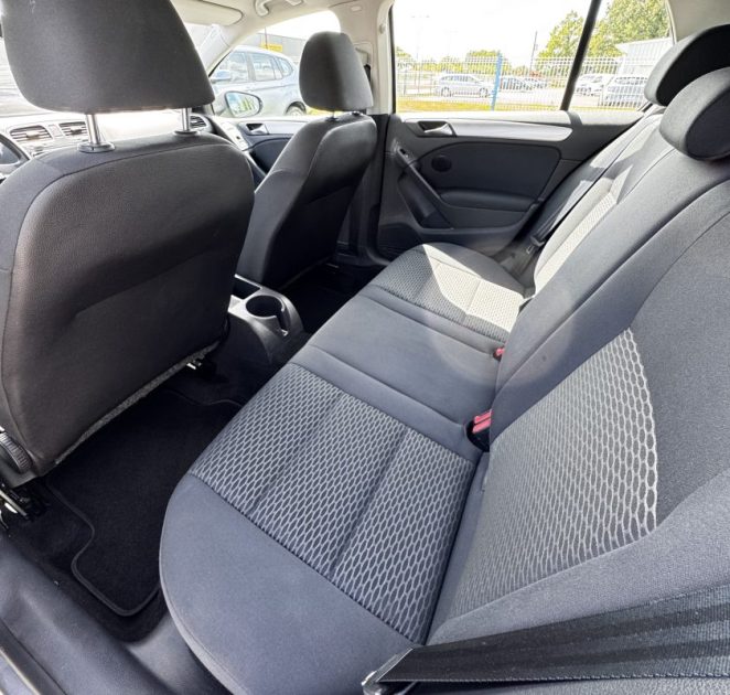 VOLKSWAGEN GOLF 1.6 TDI 105 TRENDLINE BLUEMOTION DSG 2011