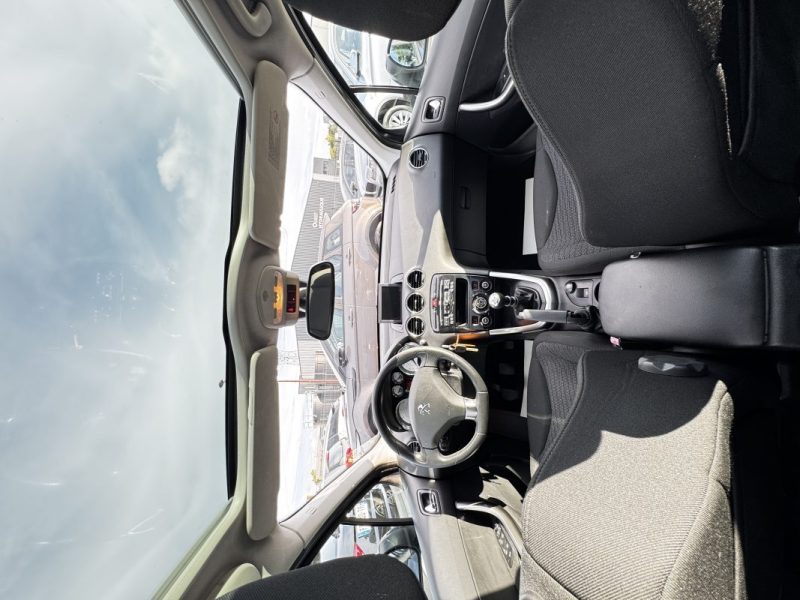 PEUGEOT 308 1.6 HDI 112 ALLURE 2012