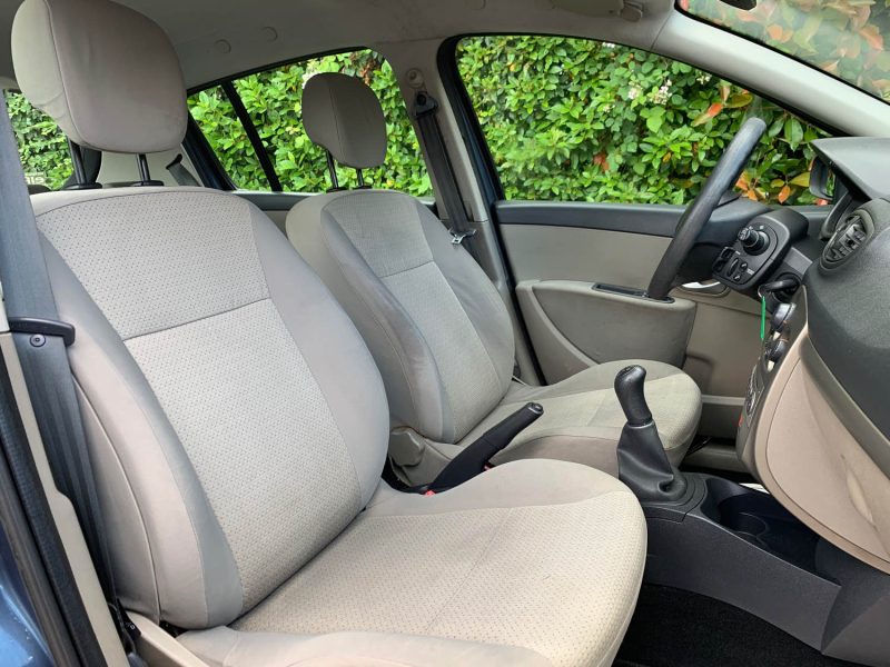 RENAULT CLIO CONFORT DYNAMIQUE 1.2 16V 2007