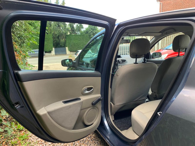 RENAULT CLIO CONFORT DYNAMIQUE 1.2 16V 2007