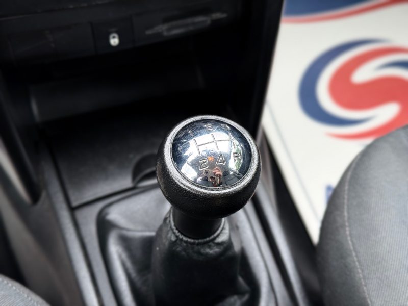 Peugeot 207 1.4e Urban 75ch - Clim –  Idéale Jeune Conducteur – Révisée – Garantie 6 Mois