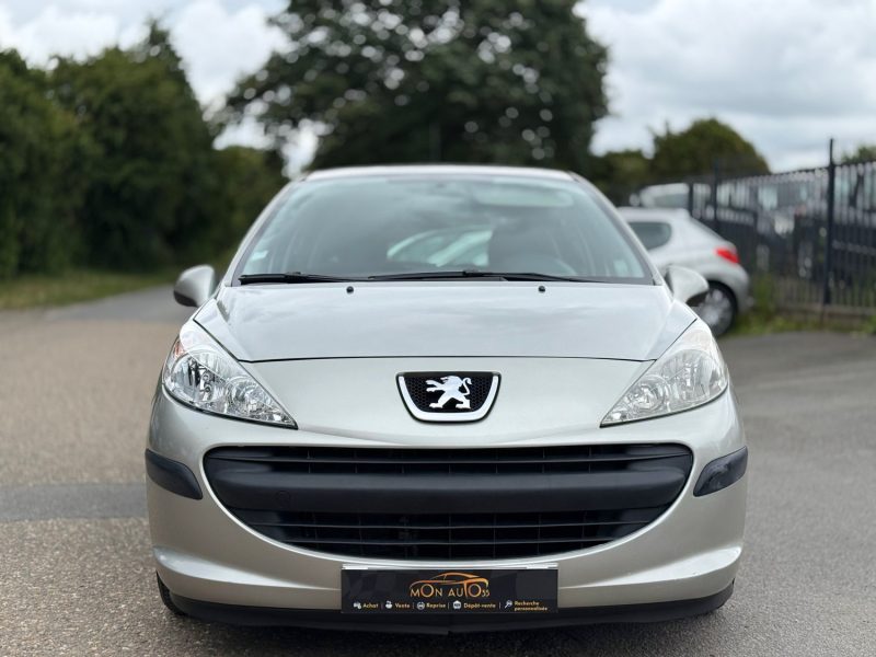 Peugeot 207 1.4e Urban 75ch - Clim –  Idéale Jeune Conducteur – Révisée – Garantie 6 Mois