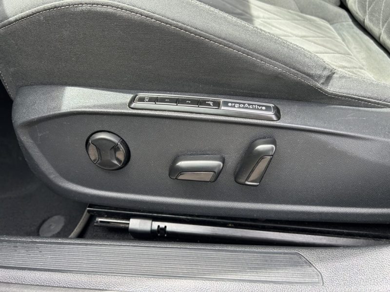 VOLKSWAGEN GOLF VIII 1.5 E-TSI OPF 150CV LIFE 1ST DSG7 2020 REVISEE & GARANTIE