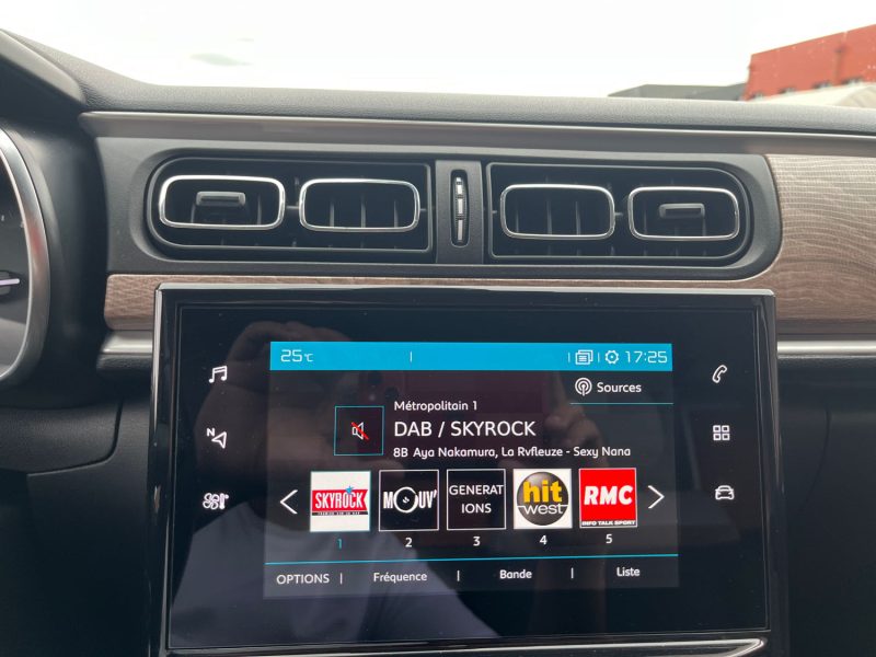 CITROEN C3 1.2 PURETECH 83CV SHINE CARPLAY - SUIVI COMPLET  - DISTRIBUTION NEUVE - GARANTIE 6 mois 