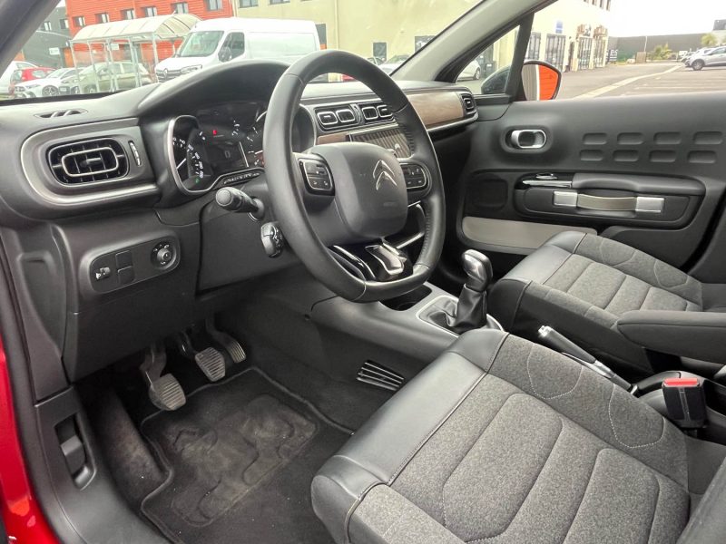 CITROEN C3 1.2 PURETECH 83CV SHINE CARPLAY - SUIVI COMPLET  - DISTRIBUTION NEUVE - GARANTIE 12 MOIS 