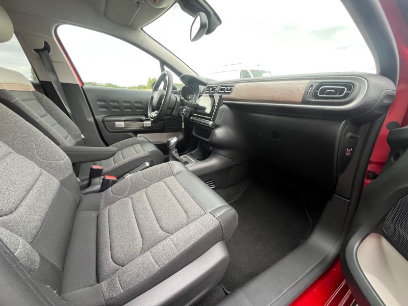CITROEN C3 1.2 PURETECH 83CV SHINE CARPLAY - SUIVI COMPLET  - DISTRIBUTION NEUVE - GARANTIE 12 MOIS 