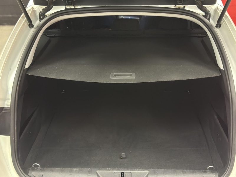 PEUGEOT 308 SW 1.5 BLUE HDI 130 ALLURE PACK EAT8 - Garantie jusqu'à 48 mois - Très bon état -
