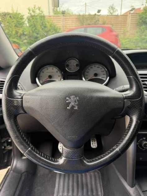 PEUGEOT 207 CC 1.6 PREMIUN 2011 - 72 150Kms - Parfait Etat - Premier Main - SUIVIT PEUGEOT