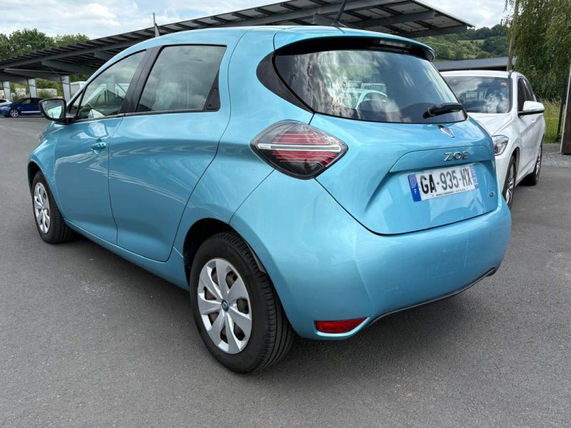 RENAULT ZOE ACHAT INTÉGRAL E-TECH CHARGE NORMALE R136 