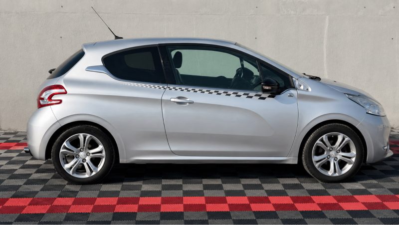 PEUGEOT 208 1.2 VTI 82 Cv ALLURE 1ERE MAIN
