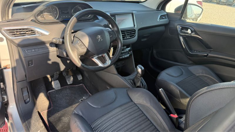 PEUGEOT 208 1.2 VTI 82 Cv ALLURE 1ERE MAIN