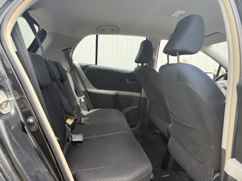 TOYOTA YARIS 1.3 VVT-I IN STOP AND START 2010