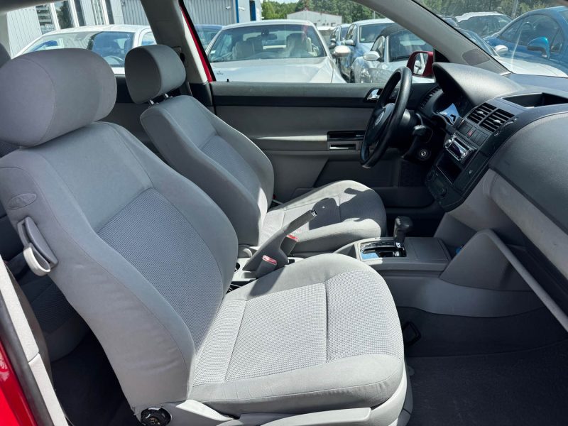VOLKSWAGEN POLO 1.4 75CH ESSENCE 2002
