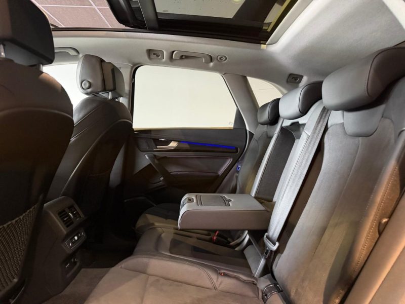 AUDI Q5 Q5  AVUS 35 TDI 163 S TRONIC 7 / TOIT OUVRANT / MATRIX LED / ATTELAGE / SIEGES SPORT / SIEGES CHAUFFANTS 