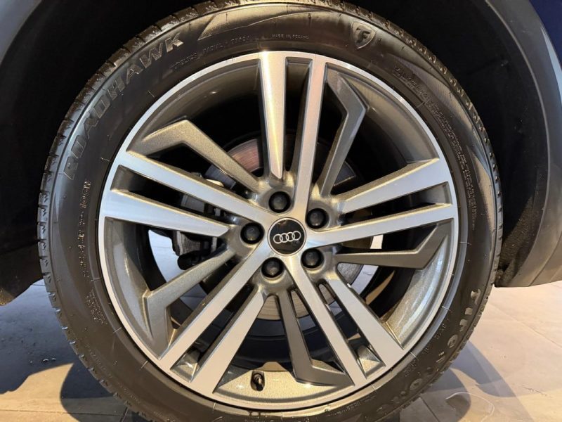 AUDI Q5 Q5  AVUS 35 TDI 163 S TRONIC 7 / TOIT OUVRANT / MATRIX LED / ATTELAGE / SIEGES SPORT / SIEGES CHAUFFANTS 