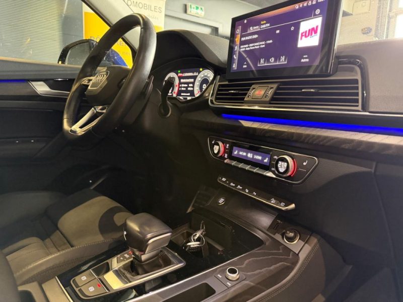 AUDI Q5 Q5  AVUS 35 TDI 163 S TRONIC 7 / TOIT OUVRANT / MATRIX LED / ATTELAGE / SIEGES SPORT / SIEGES CHAUFFANTS 