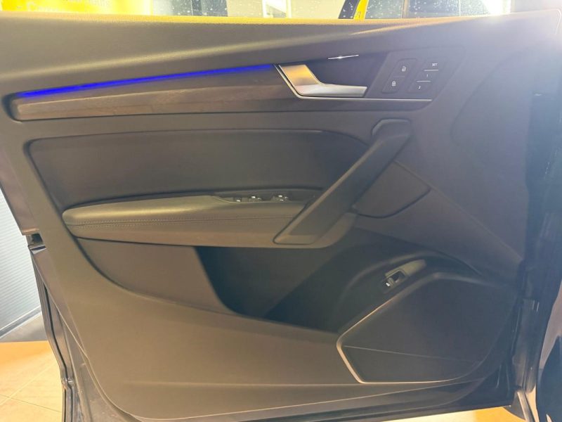 AUDI Q5 Q5  AVUS 35 TDI 163 S TRONIC 7 / TOIT OUVRANT / MATRIX LED / ATTELAGE / SIEGES SPORT / SIEGES CHAUFFANTS 