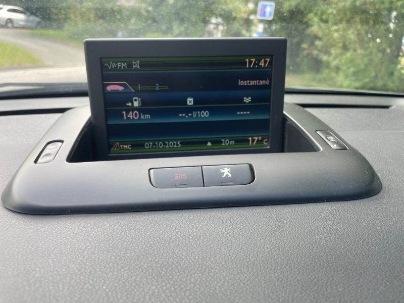PEUGEOT 3008 1.6 HDI 16V 112 ALLURE