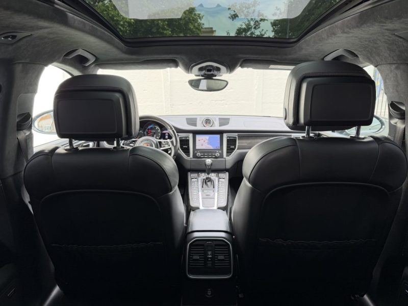 PORSCHE MACAN (2) 3.6 440 CV TURBO PACK PERFORMANCE / CARBONE / TOIT OUVRANT CAMERA 360  GARANTIE 6 MOIS 